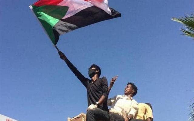 سوڈان میں فوجی بغاوت: وزیر اعظم نظر بند ،4وزرا گرفتار