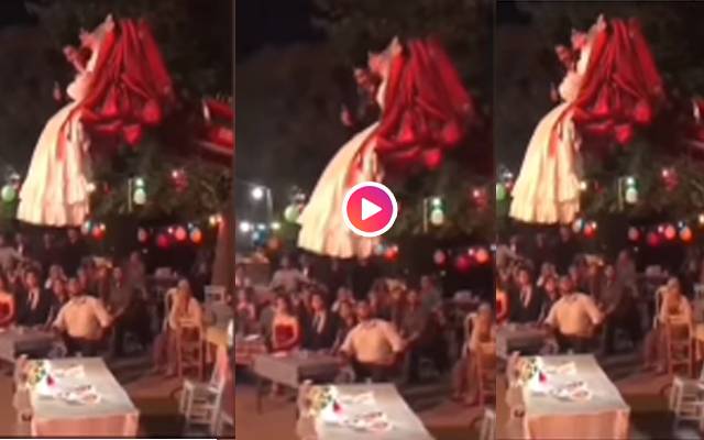 Unique Entry of Bride and Groom