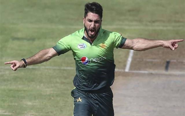 Fast Bowler Shinwari