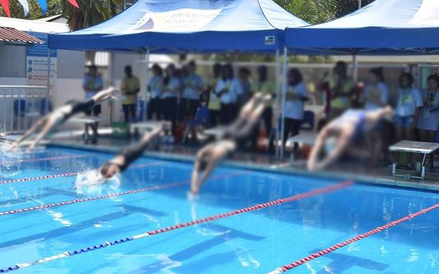  Swimming championship end session