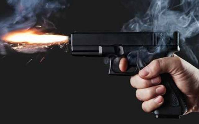 Firing during protest against load-shedding injures three in Karachi