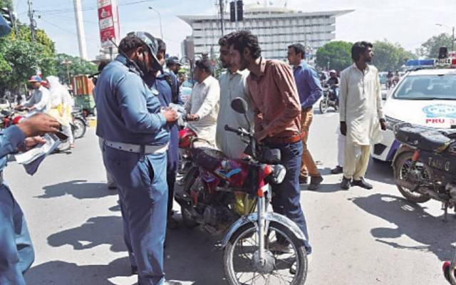 One way violation in Lahore