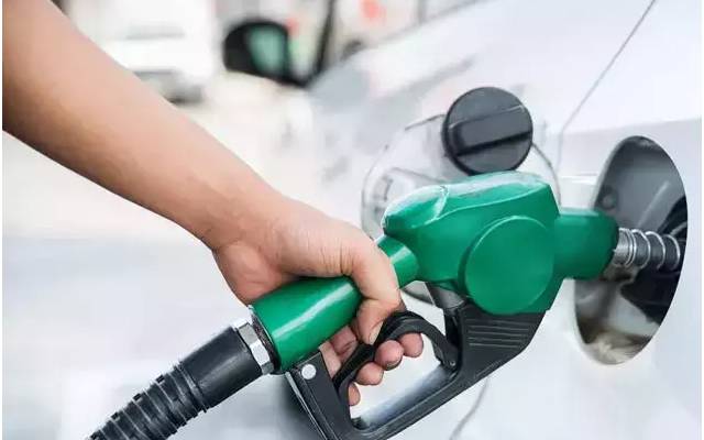  پیٹرولیم مصنوعات کی قیمتوں میں اضافہ ہوا یا نہیں؟جانئے  