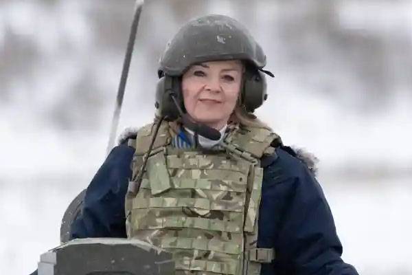 liz truss british secretary of state