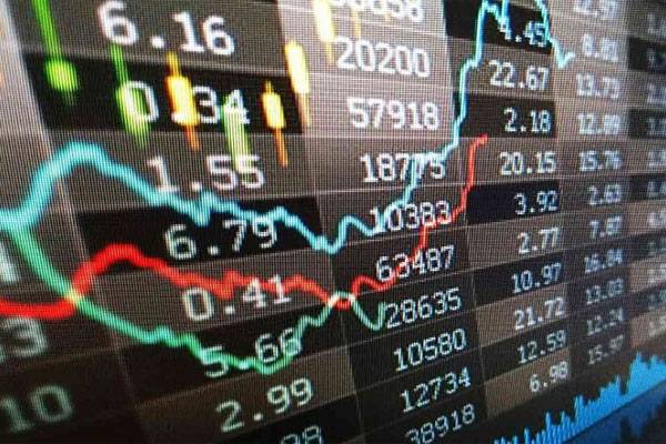 pak stock market reocrd 2K points down due to omicron