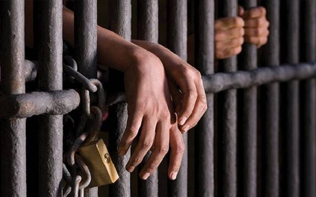 prisoners decided to divorce