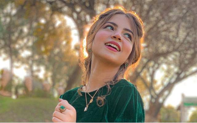 Tik takar,actress