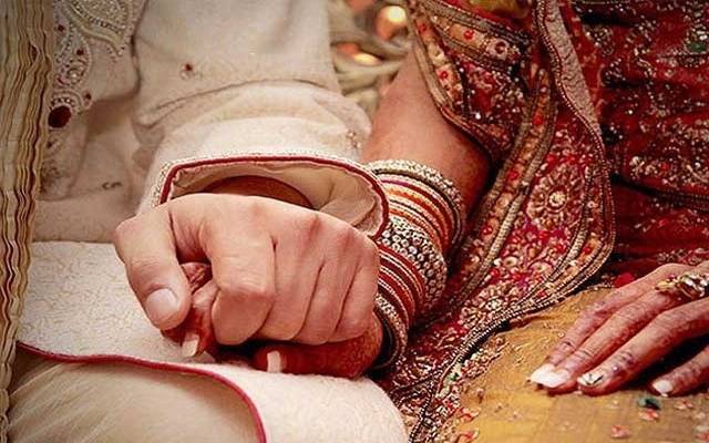  شادی کی تقریب میں ہوائی فائرنگ دلہےکو مہنگی پڑگئی