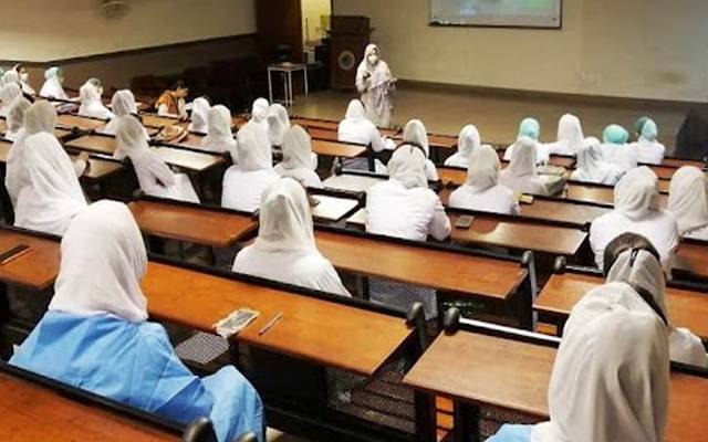 اسسٹنٹ پروفیسرز کی ایسوسی ایٹ پروفیسرز کے عہدوں پر ترقی