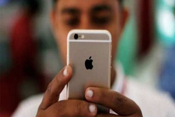 ایپل کا بھارت میں آئی فون تیار کرنے والی کمپنی سے نیا تنازع