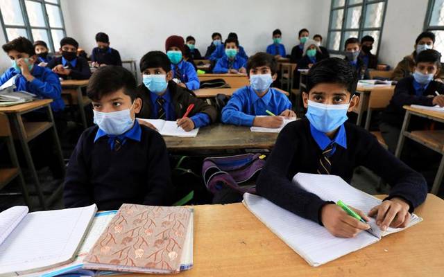 سردی کی شدت میں اضافہ، سکولوں کی چھٹیاں مزید بڑھانے کا فیصلہ