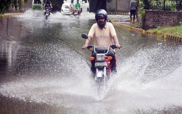 Rainy Weather in Lahore