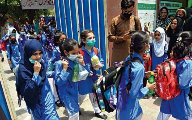 کورونا کے وار تیز ، این سی او سی کا تعلیمی ادارے بند کرنے کا فیصلہ