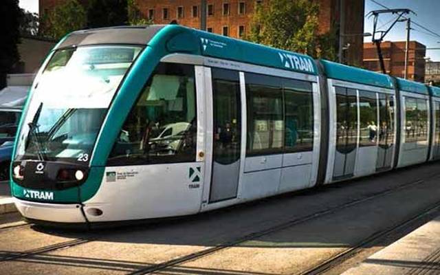  لاہور میں ٹرام چلانے کیلئے نجی سرمایہ کاروں کی خدمات لینے کافیصلہ 