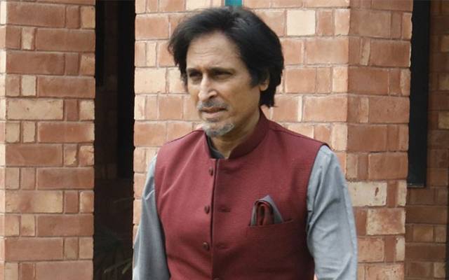 رمیز راجہ پر عہدے سےمستعفیٰ دباؤ بڑھنے لگا