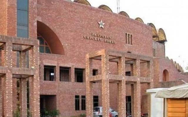 کرکٹرز کی تنخواہوں میں 10سے 15 فیصد اضافہ متوقع