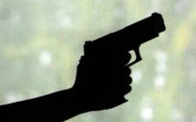Green town,husband firing,Wife injured