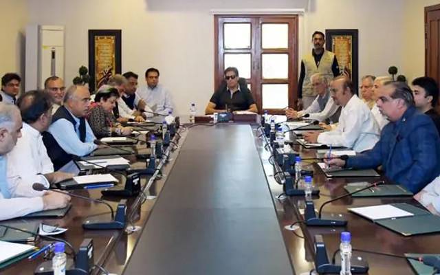 سابق وزیراعظم عمران خان بنی گالہ میں اجلاس کی صدارت کررہے ہیں