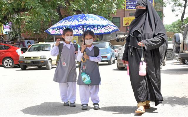 girls students in scorching heat