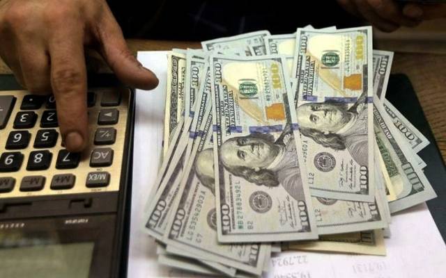 ڈالر کی تاریخی اڑان، اگلے پچھلے تمام ریکارڈ ٹوٹ گئے