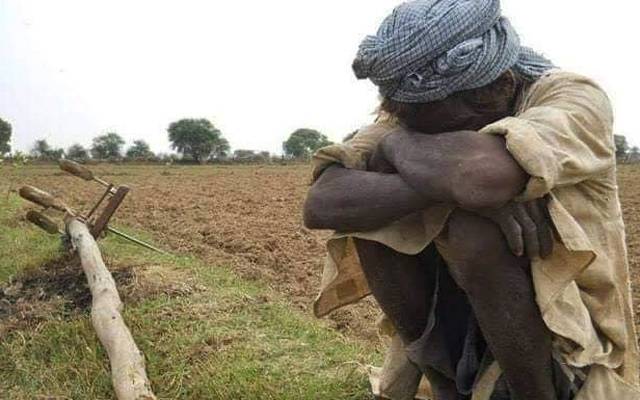 مہنگا پیٹرول اور لوڈشیڈنگ کسا نوں کے لئے بڑی پریشانی کا باعث بن گیا 