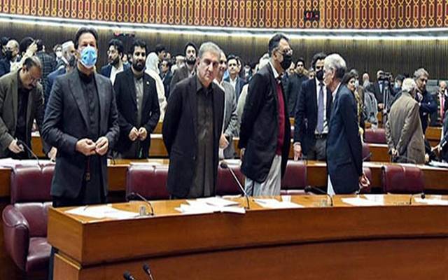 پی ٹی آئی اراکین کے استعفوں کی منظوری، حکومتی پلان پر عملدرآمد شروع