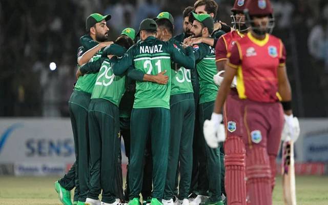 پاکستان نے تیسرے ون ڈے میں ویسٹ انڈیز کو شکست دیکر سیریز میں کلین سوئپ کرلیا