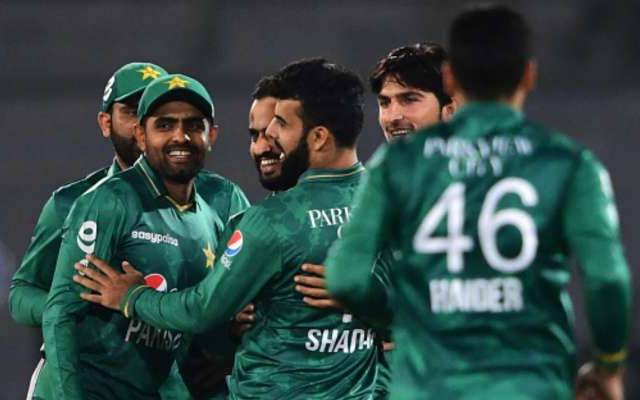Pak Cricket Team clean swap WI 3rd ODI