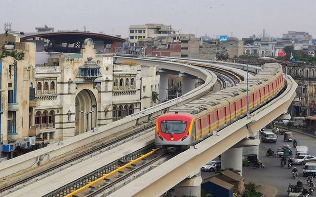  اورنج ٹرین پر مسافروں سے کرایہ فی کلومیٹر کے حساب سے وصول کرنے کی تجویز  