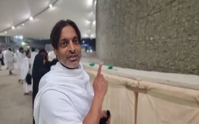  شعیب اختر کی شیطان کو کنکریاں مارنے کی ویڈیو سوشل میڈیا پر وائرل 
