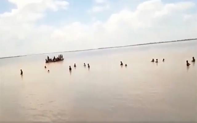 boat drowned in sind river, 19 death