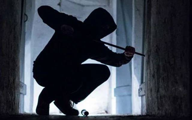 لٹن روڈ، پسند کی شادی،لڑکی،چوبرجی پارک،سٹی42
