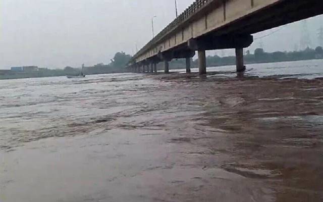 Flood, Ravi ,River