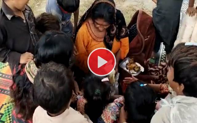 People are shocked after watching the video of mother distributing 2 loaves among 8 children