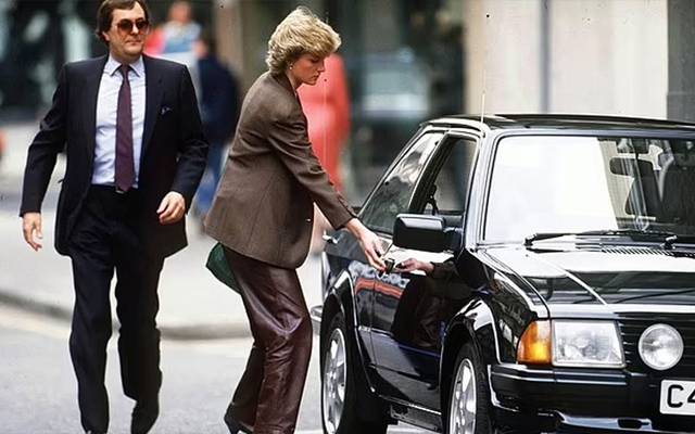 Lady Diana, Car