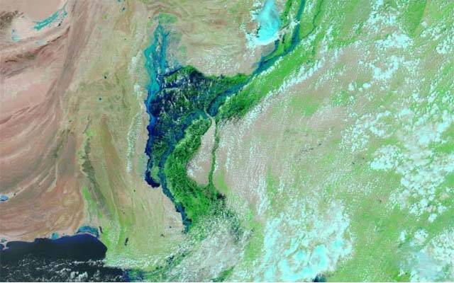 سیلابی صورتحال، سندھ میں 100 کلو میٹر چوڑی جھیل بن گئی 
