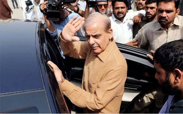 وزیرِاعظم شہباز شریف ڈیرہ اسماعیل خان کیلئے روانہ 