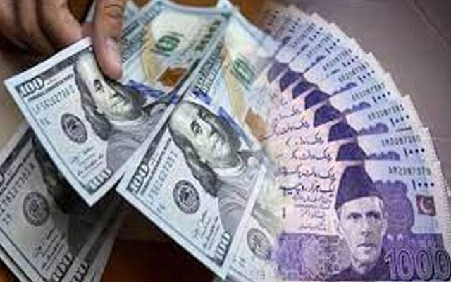 ڈالر نے پھر اُونچی اُڑان بھر لی، پاکستانی کرنسی کا بھرکس نکل گیا 