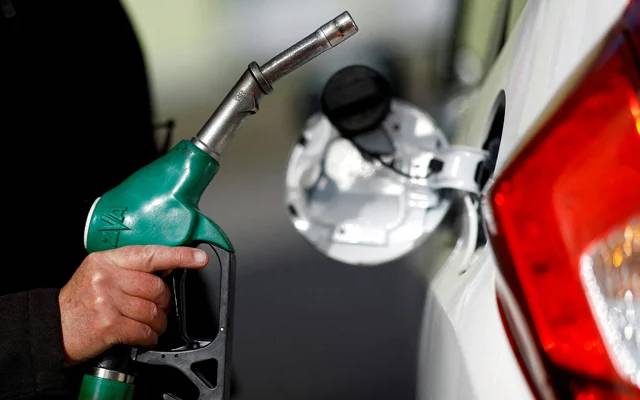 Announcement of new petrol price delayed