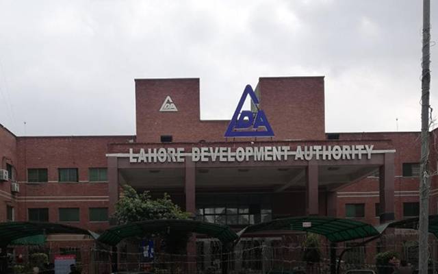 LDA