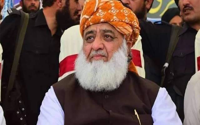  عمران خان لاکھ چیخیں، آرمی چیف کا تقرر آئین کے مطابق ہوگا، مولانا فضل الرحمٰن
