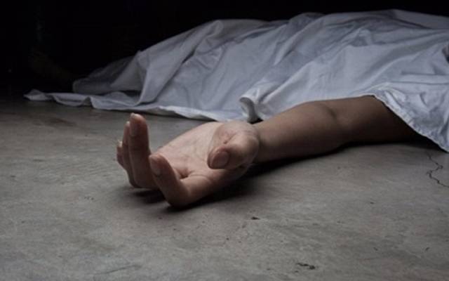 woman suicide،, Okara