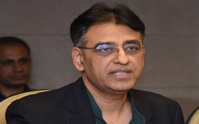  اسد عمر نے اسحاق ڈار کی بجلی سستی کرنے کی وجہ بتا دی