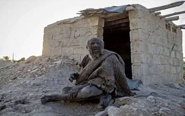 بیمارہونے کے ڈرسے 50 سال تک نہ نہانے والا شخص چل بسا