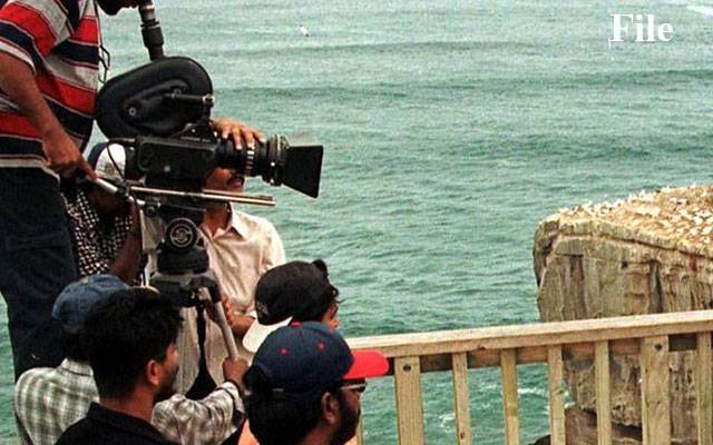  بھارتی فلم انڈسٹری پر سوگ طاری، نامور ہدایتکار چل بسے 