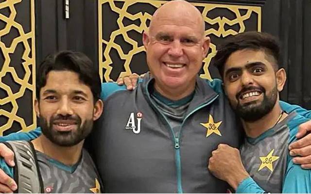  بنگلادیش سے فتح کے بعد شاہینوں کی حوصلہ افزائی کے لیے ،مینٹور میتھیو ہیڈن کا شاہینوں کو پیغام
