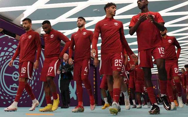 میزبان قطر فٹبال ورلڈ کپ ٹورنامنٹ سے باہر ہوگیا 
