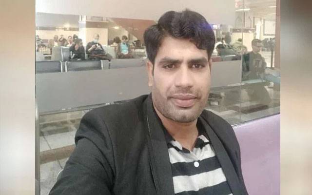 گولڈ میڈلسٹ اولمپیئن ارشد ندیم کہنی کے علاج کیلئے انگلینڈ روانہ