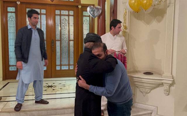 جلاوطنی ختم، سلمان شہباز 4 سال بعد پاکستان واپس آگئے 