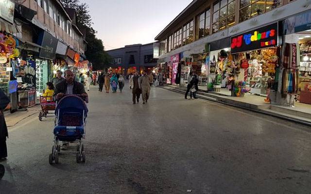  مال روڈ پر ٹریفک کے داخلے پر پابندی عائد 